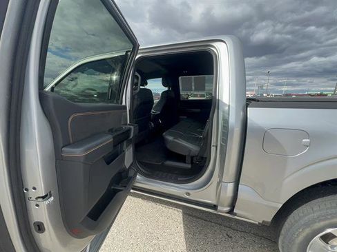 Used 2022 Ford F150 Platinum w/ Trailer Tow Package AWD/4WD image 13