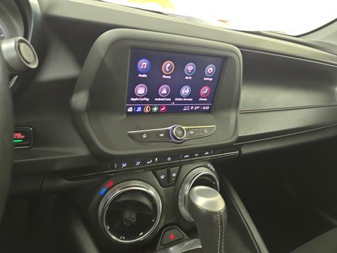 Certified 2021 Chevrolet Camaro LT image 22