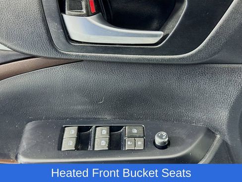 Used 2018 Toyota Highlander XLE image 24