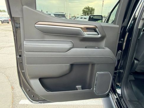 Used 2026 Chevrolet Silverado 1500 LT AWD/4WD image 18