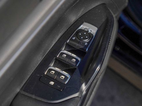 Used 2022 Kia K5 GT-Line image 24