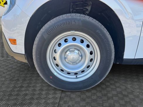 New 2025 Ford Maverick XL w/ Equipment Group 102A image 17