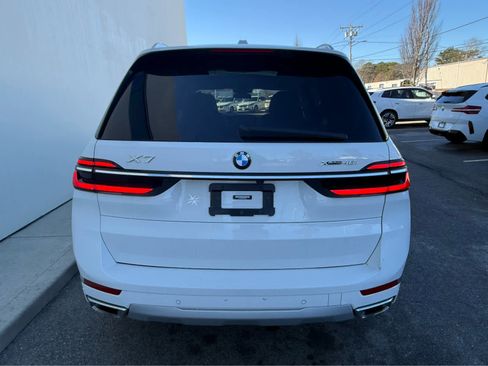 Used 2023 BMW X7 xDrive40i w/ Premium Package AWD/4WD image 5