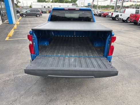 Used 2023 Chevrolet Silverado 1500 RST AWD/4WD image 5