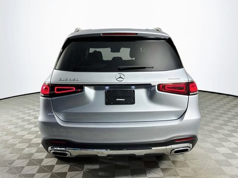 Used 2022 Mercedes-Benz GLS 450 4MATIC w/ AMG Line Exterior image 6