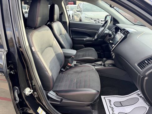 Used 2024 Mitsubishi Outlander Sport SE AWD/4WD image 24