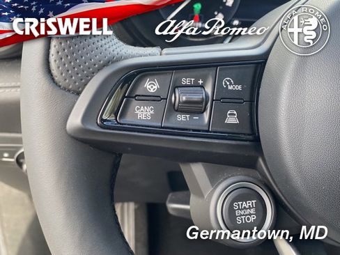 New 2024 Alfa Romeo Tonale Veloce image 22