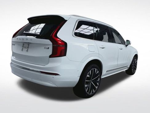New 2026 Volvo XC90 B6 Ultra w/ Protection Package AWD/4WD image 8