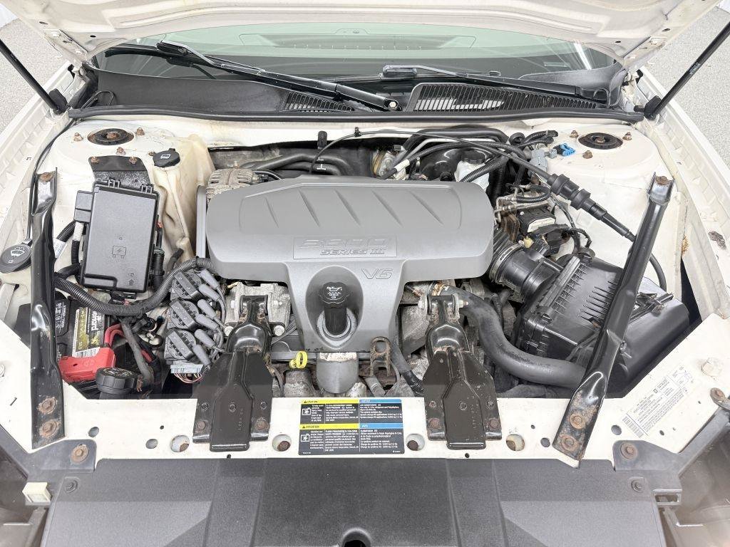 Used 2006 Buick LaCrosse CXL w/ Chrome Appearance Package FWD image 32