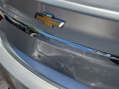 Used 2014 Chevrolet Impala LT w/ Convenience Package FWD image 6