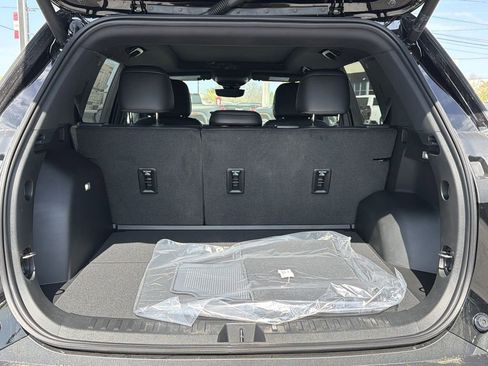 New 2026 Chevrolet Equinox LT w/ Convenience Package II image 16