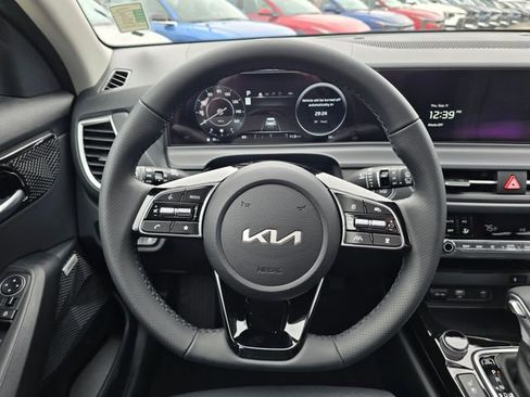 New 2026 Kia Seltos SX w/ SX Sunroof Package image 7