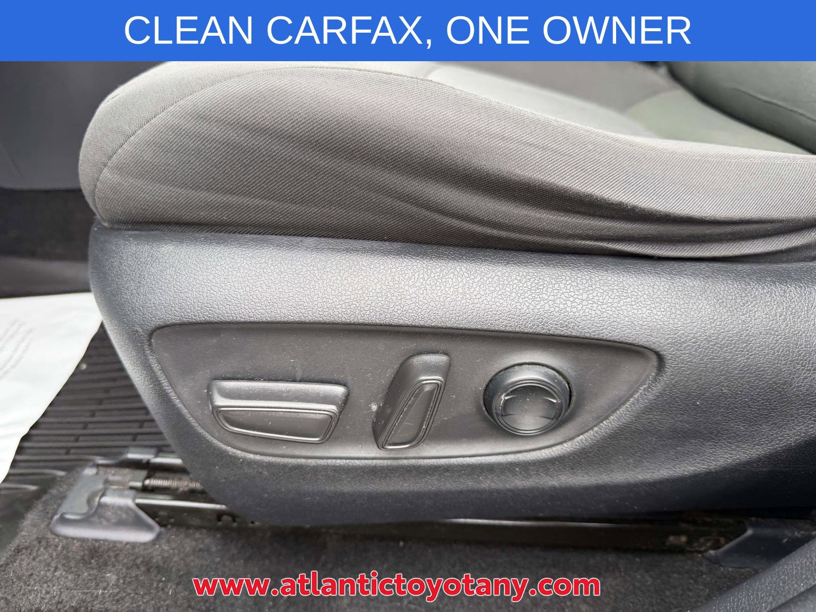 Used 2021 Toyota RAV4 XLE AWD/4WD image 22