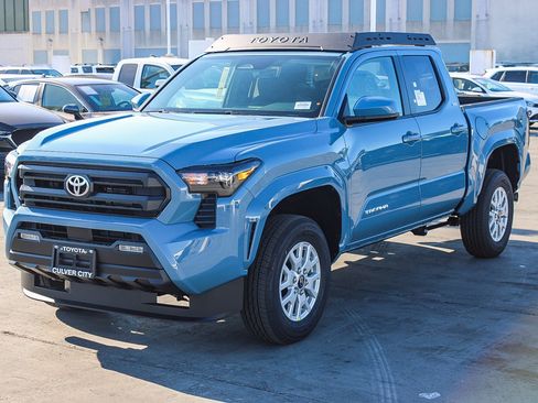 New 2026 Toyota Tacoma SR5 image 3