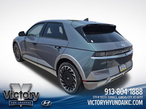Used 2023 Hyundai Ioniq 5 Limited w/ Cargo Package AWD/4WD image 3