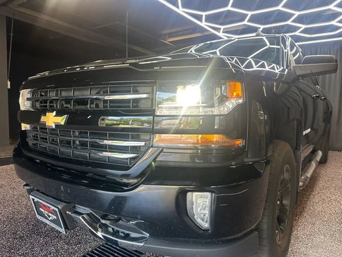 Used 2018 Chevrolet Silverado 1500 LT w/ True North Edition AWD/4WD image 37