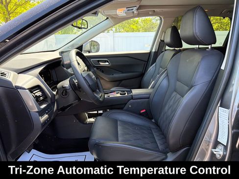Used 2026 Nissan Rogue Platinum w/ Platinum Premium Package AWD/4WD image 11