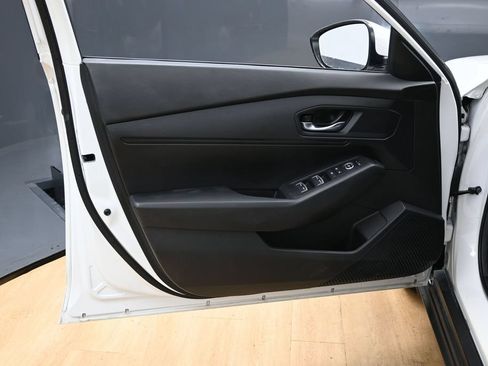 Used 2025 Honda Accord LX image 38