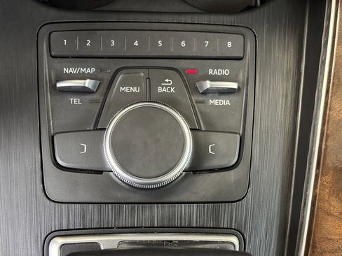 Used 2019 Audi A4 2.0T Premium w/ Convenience Package image 37