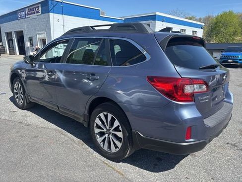 Used 2016 Subaru Outback 3.6R Limited AWD/4WD image 4