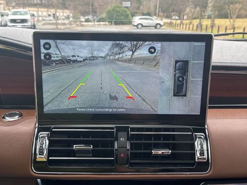 Used 2023 Lincoln Navigator Reserve image 20