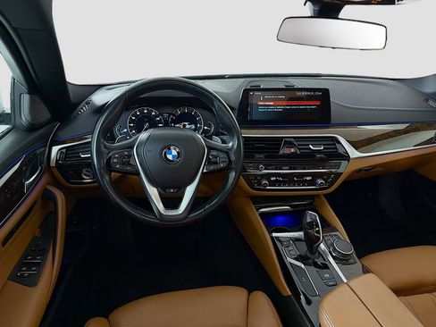 Used 2018 BMW 540i xDrive image 26