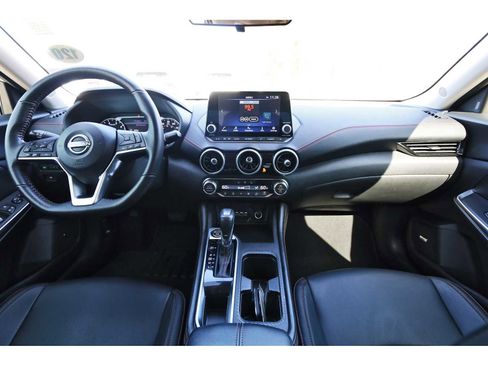 Used 2024 Nissan Sentra SR w/ SR Premium Package image 7