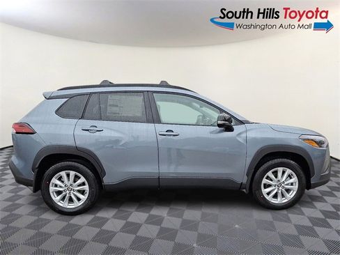 New 2026 Toyota Corolla Cross LE image 7