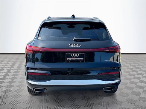 Certified 2025 Audi Q5 Premium w/ Convenience Package AWD/4WD image 6