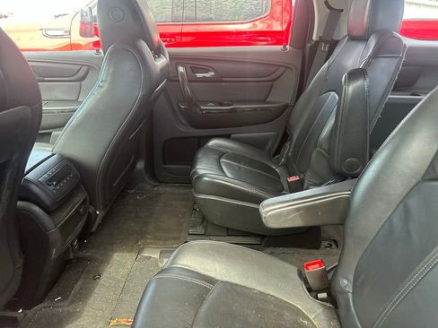 Used 2014 GMC Acadia SLT image 11