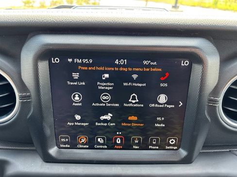 Used 2023 Jeep Wrangler Unlimited Sahara AWD/4WD image 35