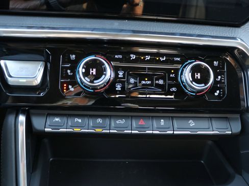 New 2026 GMC Sierra 1500 Denali w/ Denali Reserve Package image 21