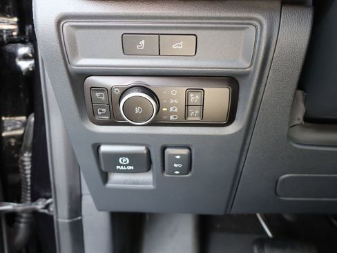 Used 2023 Ford Expedition Platinum AWD/4WD image 30