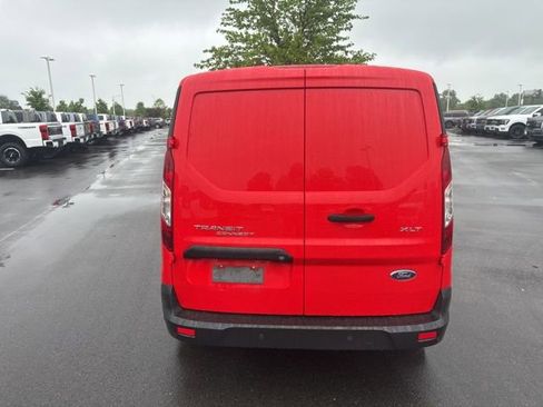 Used 2023 Ford Transit Connect XLT FWD image 5