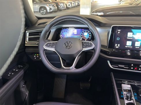 New 2026 Volkswagen Atlas Cross Sport SE image 24