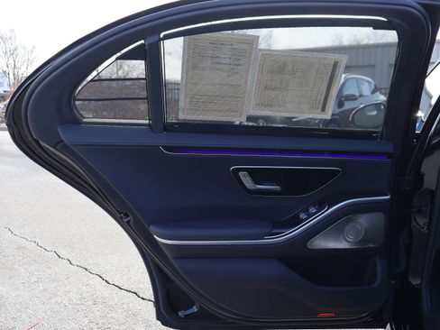 Certified 2023 Mercedes-Benz S 500 4MATIC image 16