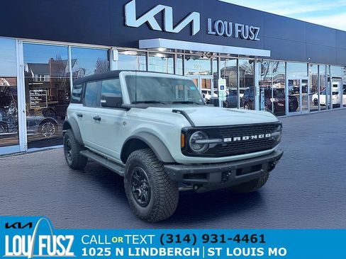 Used 2024 Ford Bronco Wildtrak AWD/4WD image 1