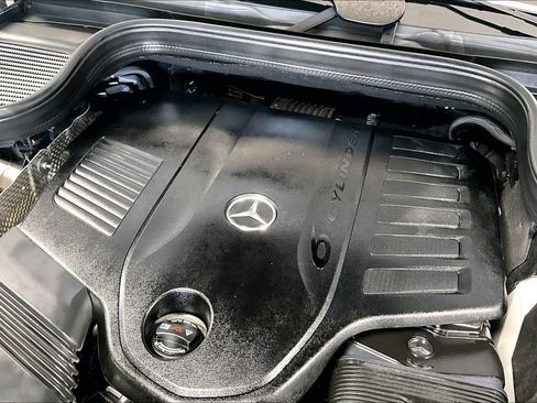 Used 2022 Mercedes-Benz GLS 450 4MATIC image 30