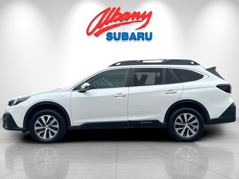 Used 2022 Subaru Outback Premium AWD/4WD image 8