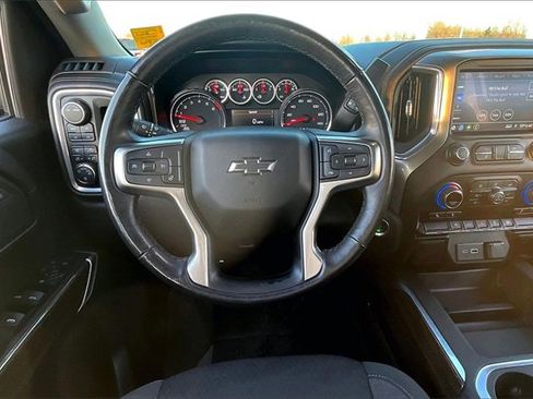 Used 2021 Chevrolet Silverado 1500 RST image 9