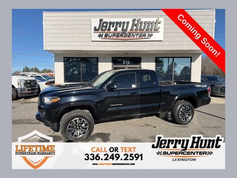 Used 2022 Toyota Tacoma TRD Sport w/ TRD Premium Sport Package image 1