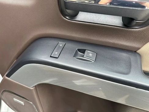 Used 2018 Chevrolet Silverado 1500 LTZ Z71 w/ LTZ Plus Package AWD/4WD image 25