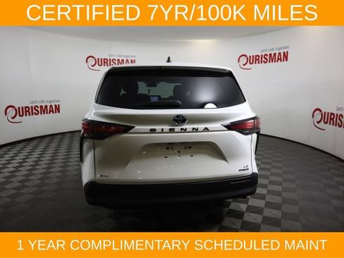 Used 2021 Toyota Sienna LE FWD image 16