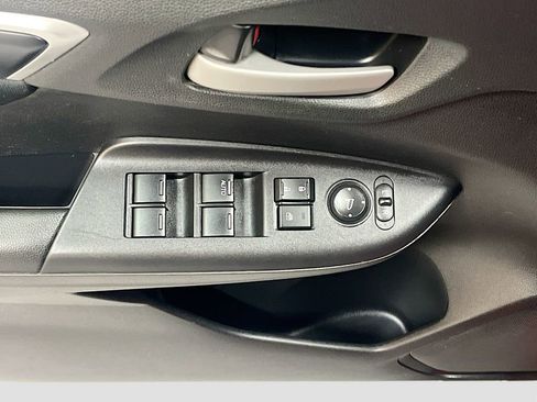 Used 2015 Honda Fit LX image 17