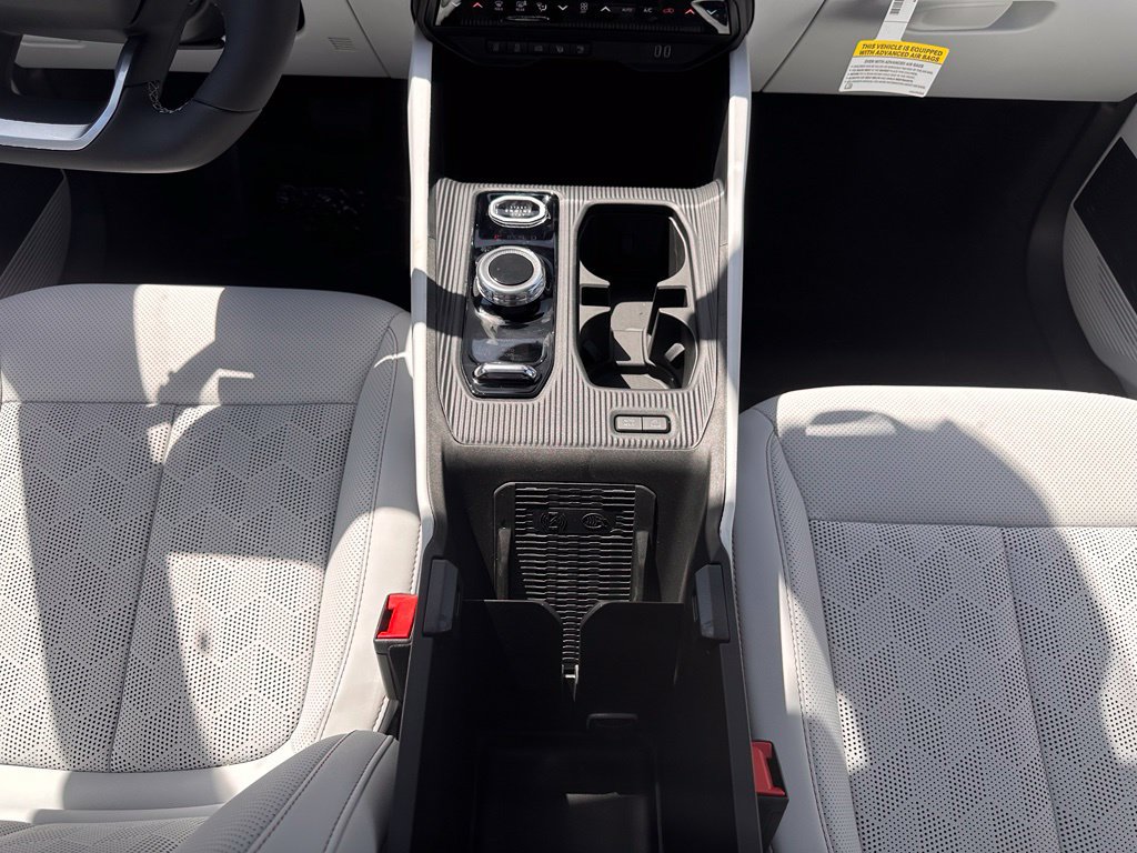 New 2026 Jeep Cherokee Overland w/ Advanced Pro Tech Group AWD/4WD image 34