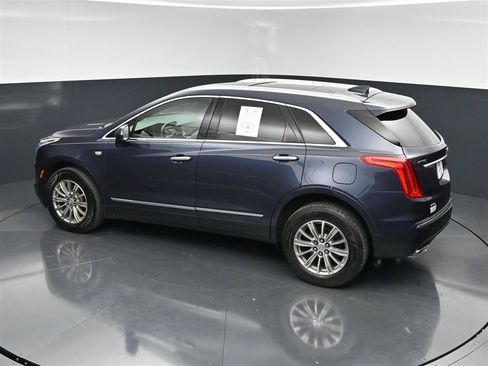 Used 2018 Cadillac XT5 Luxury w/ Driver Awareness Package AWD/4WD image 26