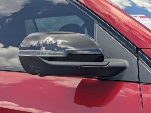 Certified 2024 Chevrolet Traverse RS FWD image 14