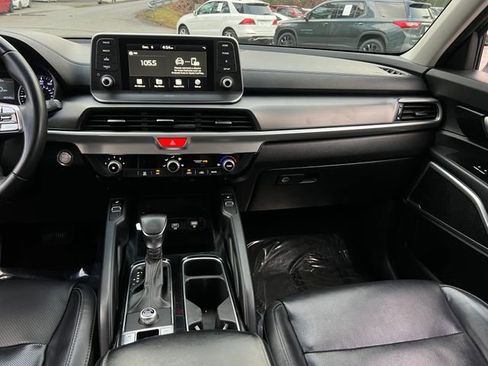 Used 2020 Kia Telluride S w/ S 8 Passenger Seating Package image 16