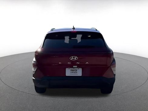 Used 2025 Hyundai Kona SEL image 11