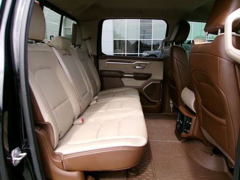 Used 2019 RAM 1500 Laramie image 18